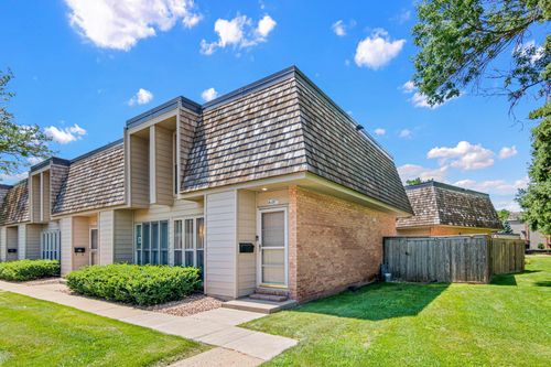 6487 Barrie Rd, Edina, MN, 55435-2301 | Card Image
