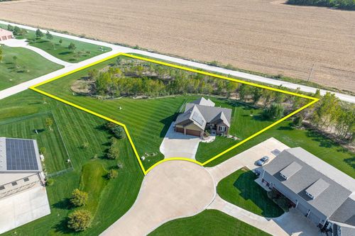 735 Learjet Cir, Benton, KS, 67017-8754 | Card Image