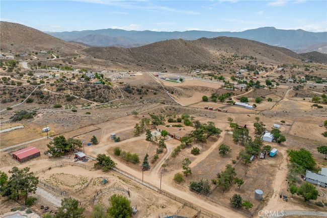 35122 Red Rover Mine Rd, House other with 3 bedrooms, 3 bathrooms and 3 parking in Acton CA | Image 50