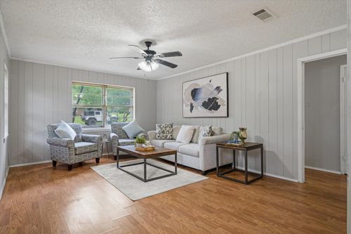 661 Sides Cir, Canton, TX, 75103-3203 | Card Image