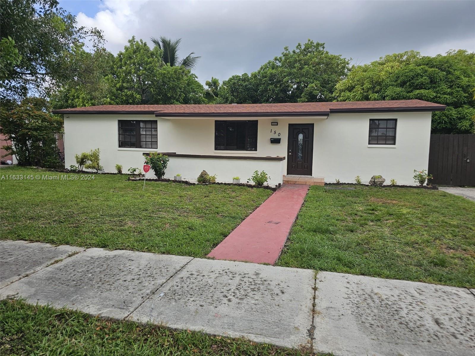 209th Ter, Miami, FL 33179