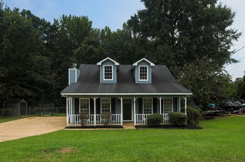 17 Lee Road 2066, Phenix City, AL, 36870-6001 | Card Image