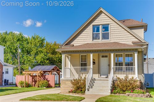 1234 Poplar St, Wyandotte, MI, 48192-4410 | Card Image