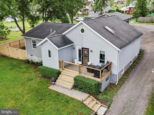 12806 Darrows Ave, CRESAPTOWN, MD, 21502-5506 | Card Image