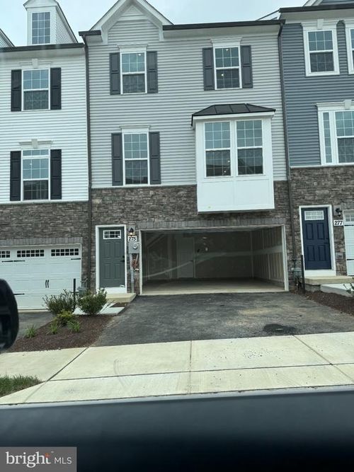 275 Thoroughbred Ln, FREDERICK, MD, 21702-1585 | Card Image