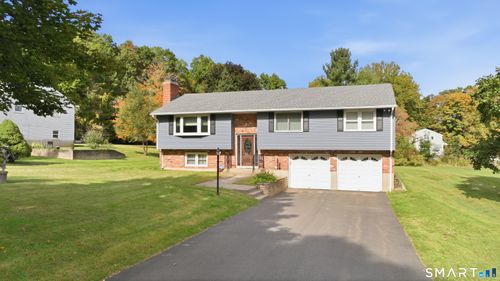 4 Stowe St, Middlefield, CT, 06455-1226 | Card Image