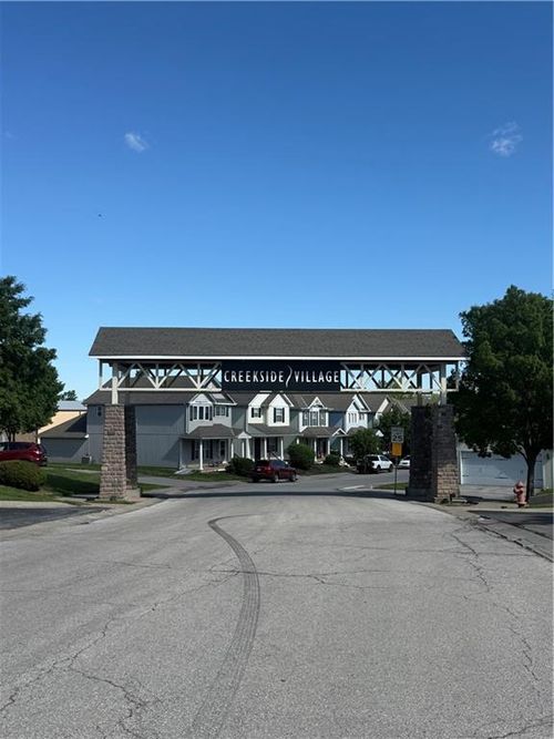 314 Coldwater Creek Dr, Grain Valley, MO, 64029-9129 | Card Image