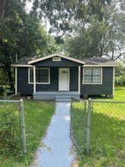 8th Ave, Chickasaw, AL 36611