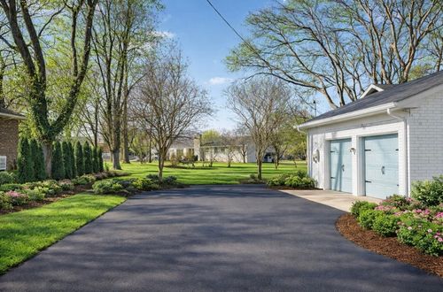 116 Lake Vista Dr, Hendersonville, TN, 37075-5154 | Card Image