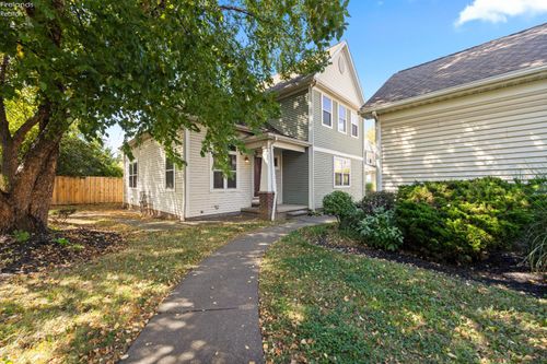 3698 Abbey Ct, Cleveland, OH, 44105-1257 | Card Image