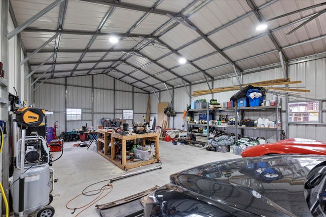 Garage with metal wall | Image 35