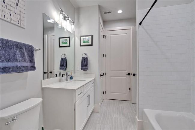 APT-303 - 6890 Peachtree Dunwoody Rd, Condo with 2 bedrooms, 2 bathrooms and 2 parking in Sandy Springs GA | Image 15