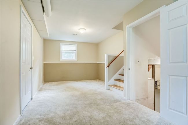 lower family room | Image 10