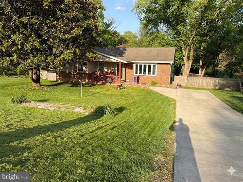 5811 Westchester Hills Ct, ELDERSBURG, MD, 21784-6759 | Card Image