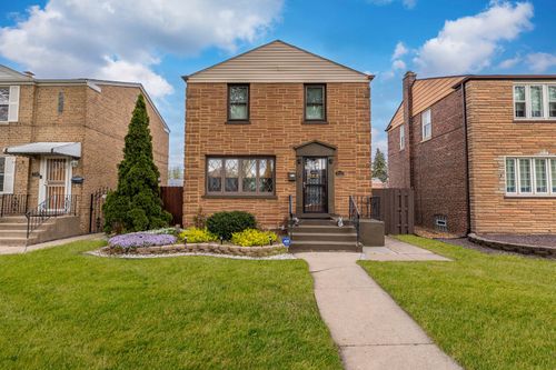 5113 S Mayfield Avenue, Chicago, IL, 60638 | Card Image