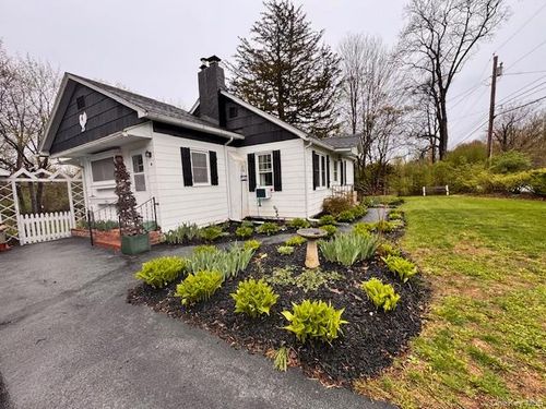 29 E Kerley Corners Rd, Red Hook, NY, 12571-2204 | Card Image