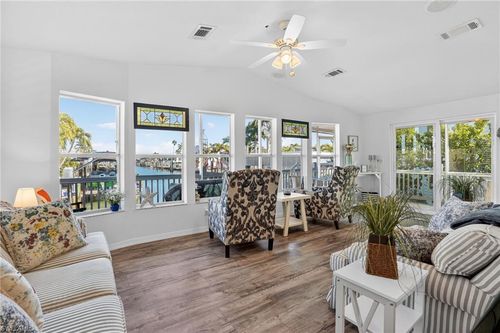 1595 Main St, Fort Myers Beach, FL, 33931-2911 | Card Image