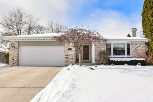 1143 Rainbow Court, Mukwonago, WI, 53149 | Card Image