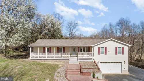 8499 Saint Andrews Dr, CHESAPEAKE BEACH, MD, 20732-9132 | Card Image