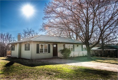 203 1st Street, Omaha, AR, 72662 | Card Image