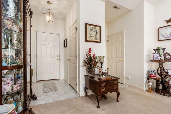 31 Claire Ct, Condo with 3 bedrooms, 2 bathrooms and null parking in Circleville OH | Image 5