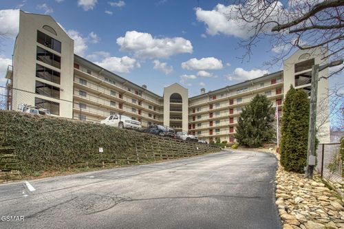 unit-306-102 Baskins Creek Bypass, Gatlinburg, TN, 37738 | Card Image