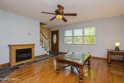 908 Judy Court, Condo with 2 bedrooms, 1 bathrooms and null parking in Brick NJ | Image 3