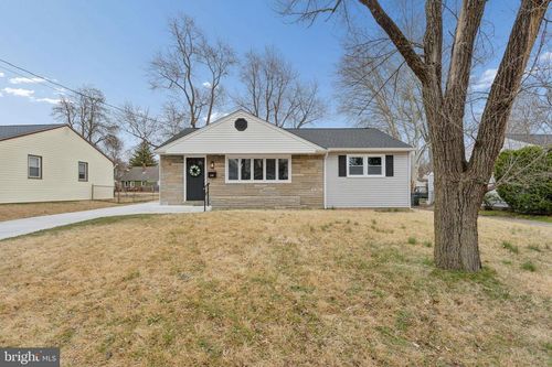 226 Adams Ave, BARRINGTON, NJ, 08007-1230 | Card Image