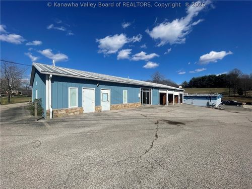 6421 Sissonville Dr, Sissonville, WV, 25320-9709 | Card Image