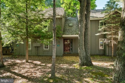 31 Downhill, Lake Harmony, PA, 18624 | Card Image