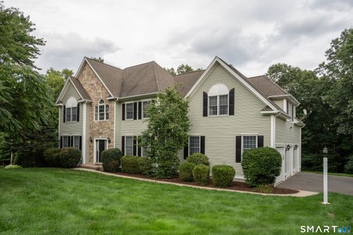 16 Hendrickson Ln, Unionville, CT, 06085-1091 | Card Image