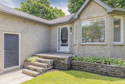 50 Brighton Rd, House other with 2 bedrooms, 2 bathrooms and 4 parking in Barrie ON | Image 3