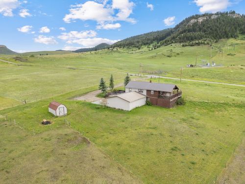 240 Nye Cemetery Rd, Fishtail, MT, 59028-8055 | Card Image
