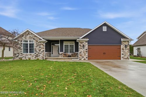305 Ridgepoint Cir, Waterville, OH, 43566-1605 | Card Image