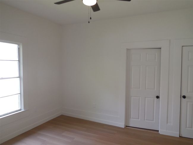 1202 W Main St, House other with 2 bedrooms, 1 bathrooms and null parking in Eastland TX | Image 11