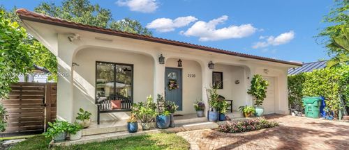 2220 Sw 25th St, Miami, FL, 33133-2324 | Card Image