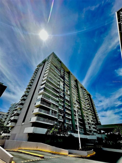 810-5869 Ave Isla Verde, Carolina, PR, 00979-5713 | Card Image