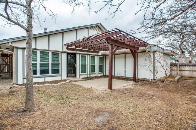 2 Preston Trail Ct, House other with 3 bedrooms, 2 bathrooms and null parking in Pantego TX | Image 23