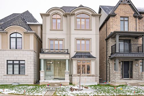 24 York Downs Blvd, Markham, ON, L6C3J7 | Card Image