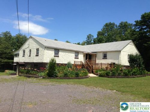 75 Coyote Dr, Jim Thorpe, PA, 18229-2806 | Card Image