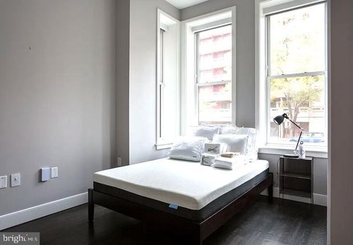 elm-819 6th St Nw, WASHINGTON, DC, 20001-3711 | Card Image