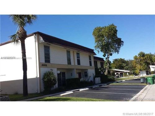 5a-3302 Farragut St, Hollywood, FL, 33021-3118 | Card Image