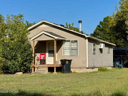 202 3rd Ave, Dyersburg, TN, 38024-4235 | Card Image
