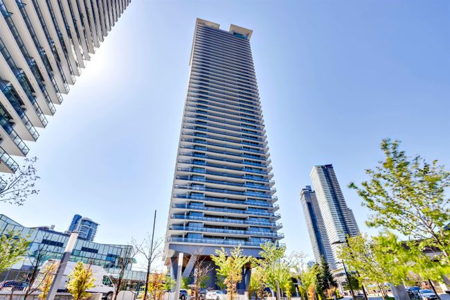 1102 - 4720 Lougheed Highway, Condo with 2 bedrooms, 2 bathrooms and 1 parking in Burnaby BC | Image 1