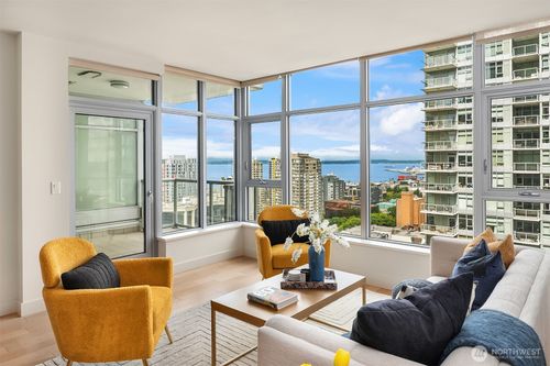 2408s-588 Bell St, Seattle, WA, 98121-1948 | Card Image