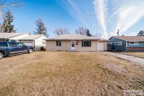 1655 Ponderosa Dr, Idaho Falls, ID, 83404-5422 | Card Image