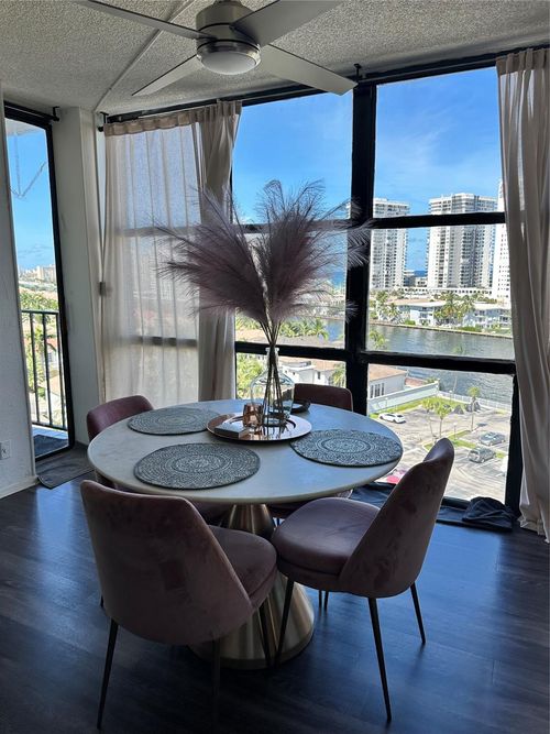 apt-1006-1000 Parkview Dr, Hallandale Beach, FL, 33009-2934 | Card Image