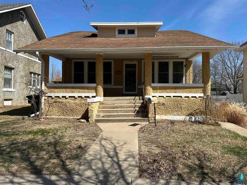 742 N Freeman Ave, Luverne, MN, 56156-1261 | Card Image