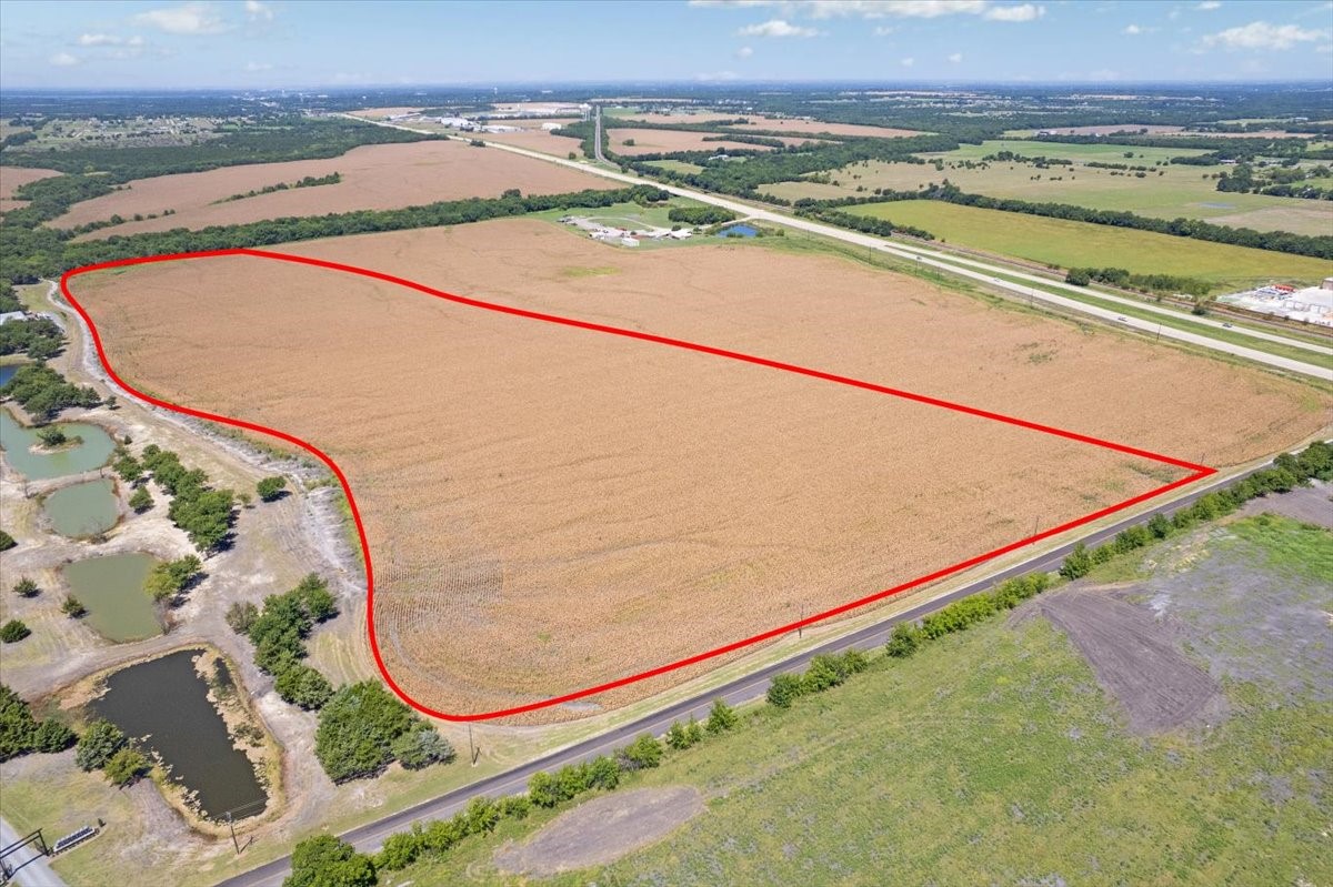 Land in Farmersville 4