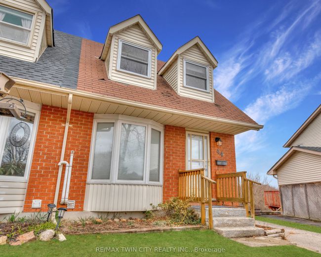 44 Cole Rd, House attached with 3 bedrooms, 2 bathrooms and 3 parking in Guelph ON | Image 4